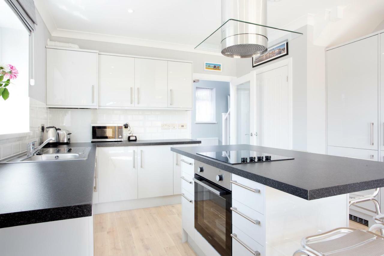 Northwood 2 Villa Бродстеърс Екстериор снимка